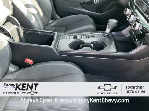 Used 2025 Honda Civic Sport image 12