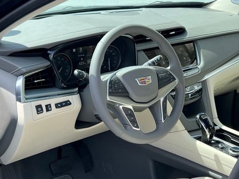 New 2026 Cadillac XT5 Premium Luxury image 5