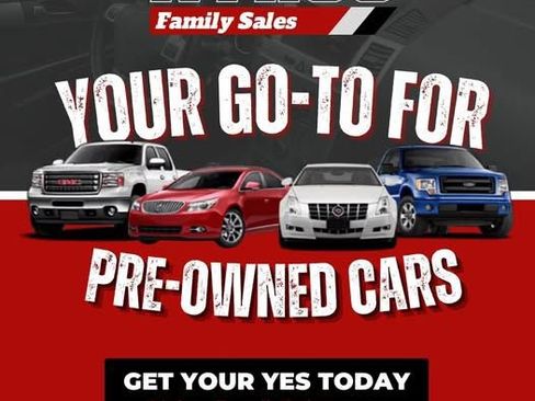 Used 2025 Chrysler Pacifica Select FWD image 13