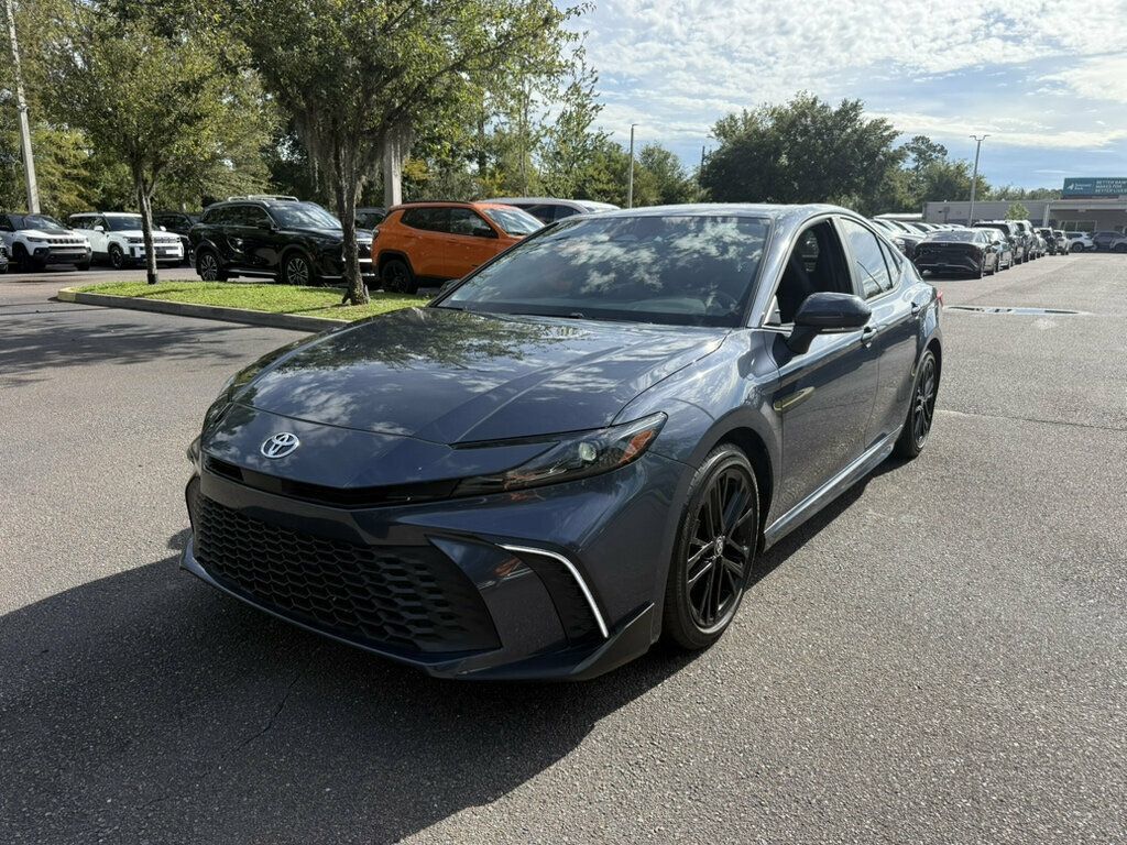 Used 2026 Toyota Camry SE FWD image 1