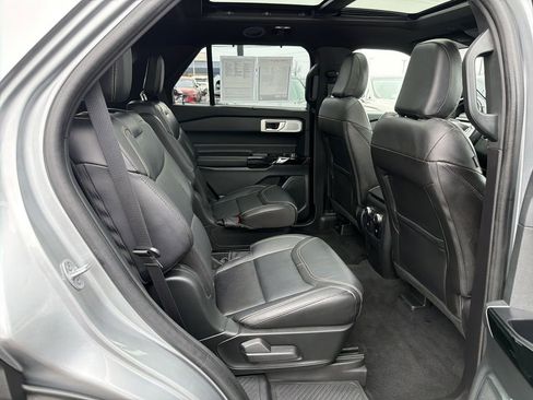 Used 2022 Ford Explorer ST w/ Equipment Group 401A image 17