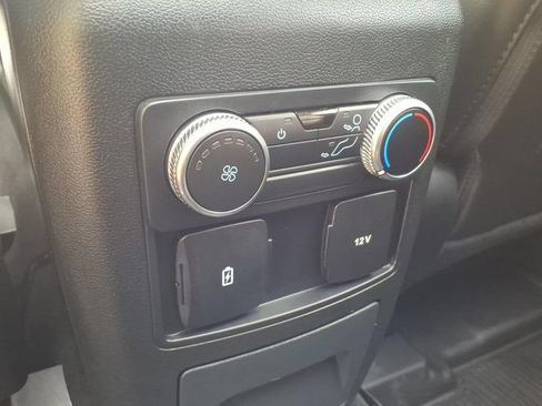 Used 2023 Ford Explorer XLT w/ Equipment Group 202A AWD/4WD image 18