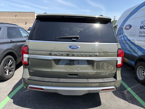Used 2024 Ford Expedition Max XLT AWD/4WD image 6