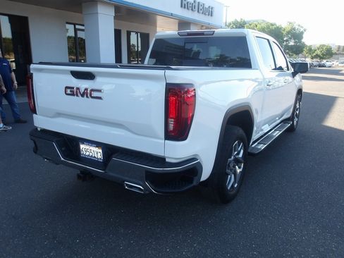 Used 2023 GMC Sierra 1500 SLT w/ SLT Premium Package image 9