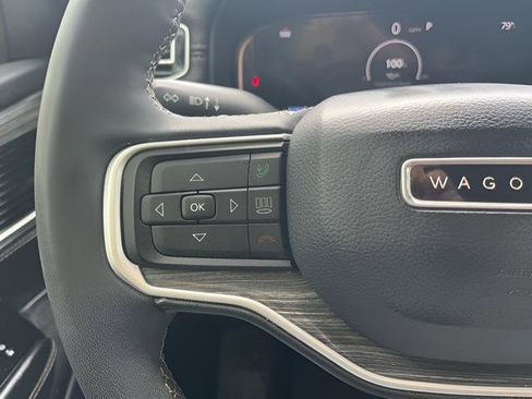 Used 2022 Jeep Wagoneer Series III w/ Flexible Seating Group image 19