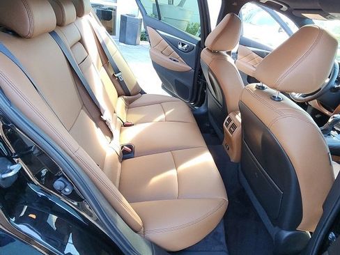Used 2024 INFINITI Q50 Sensory image 21