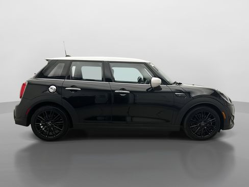 Used 2023 MINI Cooper S FWD image 6