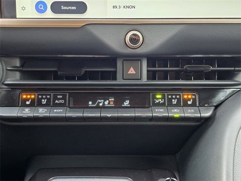 Used 2025 Toyota Crown Signia image 18