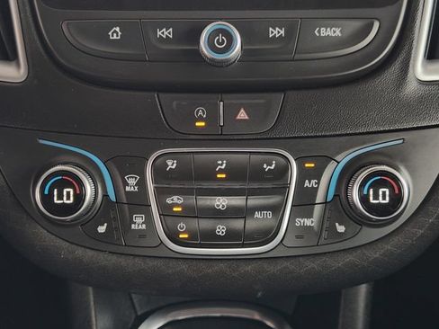 Used 2024 Chevrolet Malibu LT FWD image 17