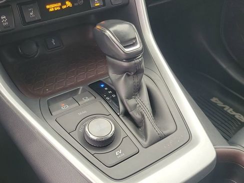 Used 2020 Toyota RAV4 Limited w/ All Weather Liner Package image 35