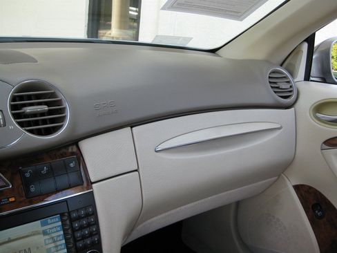 Used 2008 Mercedes-Benz CLK 350 Cabriolet image 22