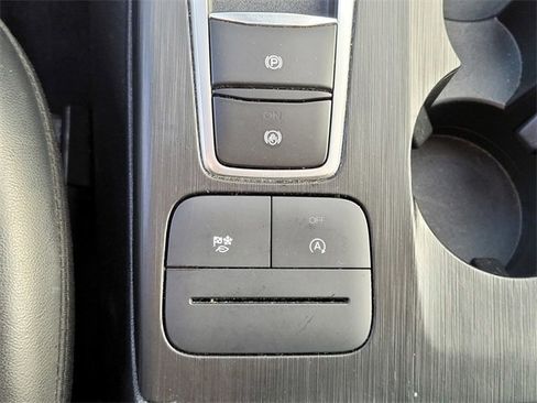 Used 2023 Ford Escape ST-Line image 25