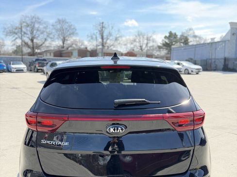 Used 2020 Kia Sportage LX w/ LX Popular Package image 6
