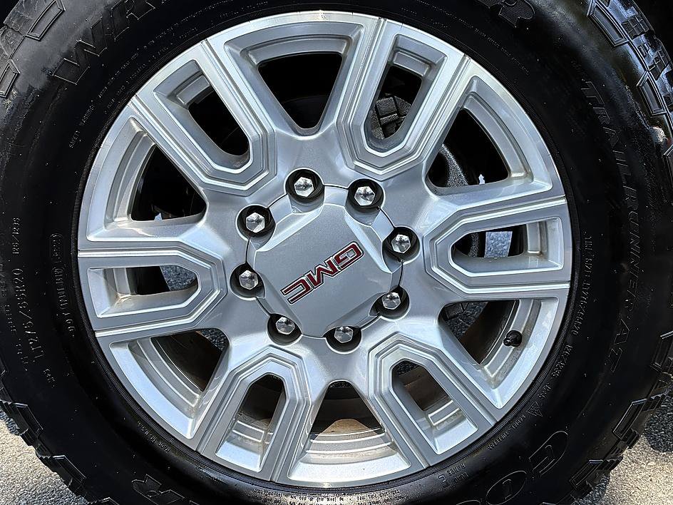 Used 2023 GMC Sierra 2500 SLE w/ SLE Convenience Package AWD/4WD image 8
