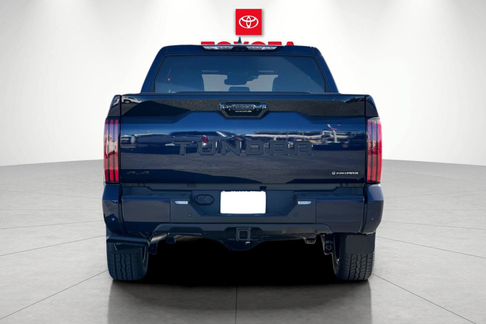 New 2026 Toyota Tundra Platinum w/ Tow Tech Package AWD/4WD image 4