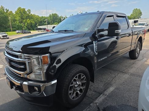 Used 2020 Ford F250 Lariat w/ Lariat Ultimate Package AWD/4WD image 2