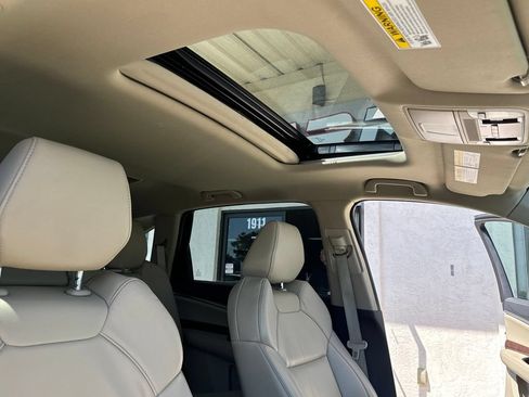 Used 2020 Acura MDX SH-AWD image 23