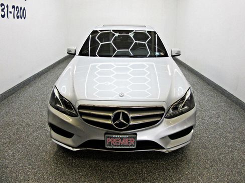 Used 2015 Mercedes-Benz E 350 4MATIC Sedan image 2