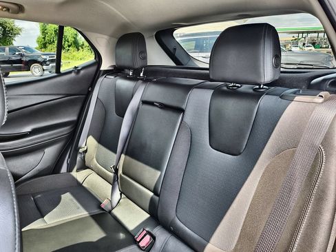 Used 2022 Buick Encore GX Select w/ Experience Buick Package AWD/4WD image 23