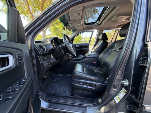 Used 2012 Honda Pilot Touring image 11