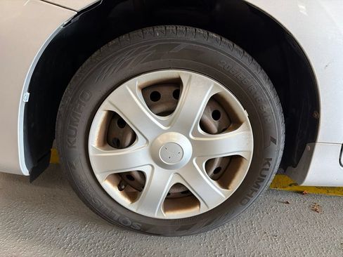 Used 2009 Toyota Matrix w/ PWR Pkg FWD image 8