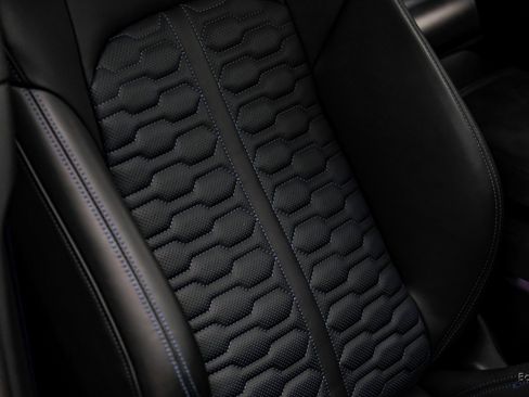 Used 2025 Audi RS 6 performance image 49