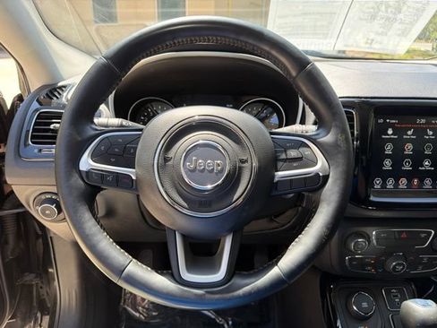 Used 2020 Jeep Compass Limited AWD/4WD image 9