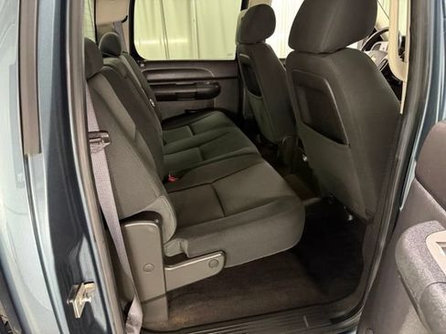 Used 2012 Chevrolet Silverado 2500 LT w/ Interior Plus Package AWD/4WD image 8