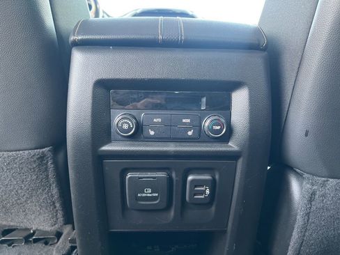 Used 2021 Chevrolet Traverse Premier w/ Redline Edition image 26