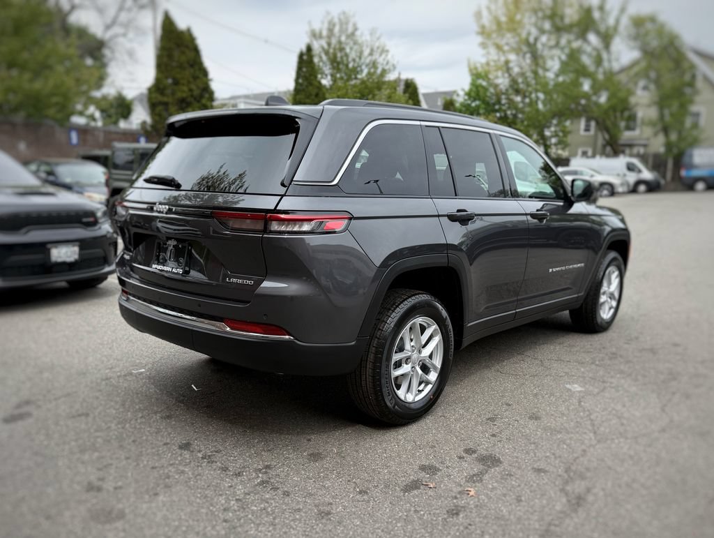 New 2026 Jeep Grand Cherokee 4WD image 8