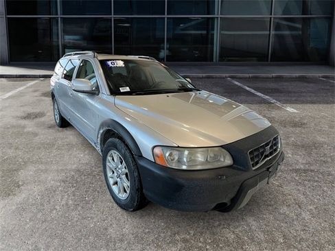 Used 2014 Toyota RAV4 XLE image 5