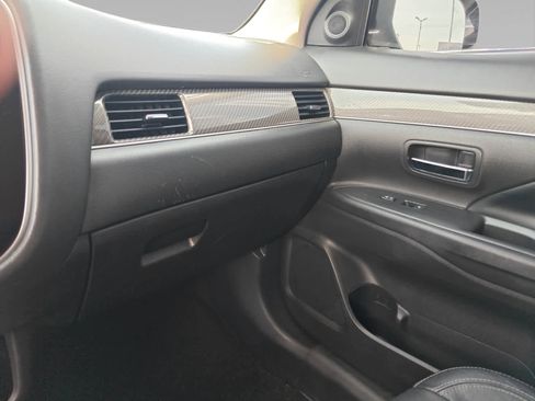 Used 2020 Mitsubishi Outlander SEL FWD image 17