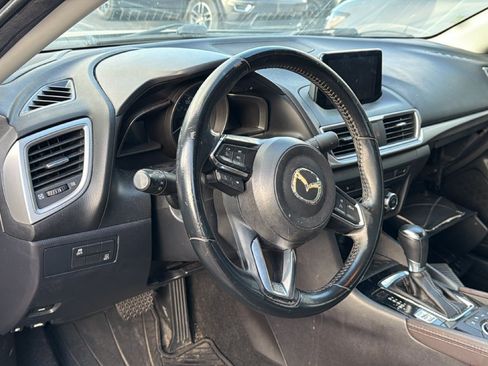 Used 2017 MAZDA MAZDA3 Touring FWD image 18