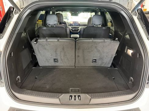 Used 2025 Ford Explorer ST AWD/4WD image 27