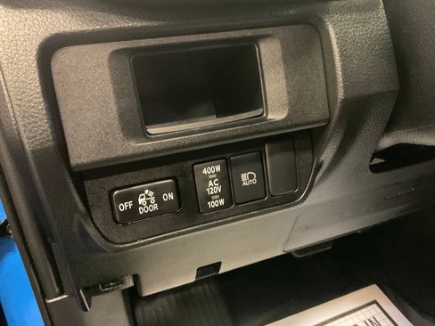 Used 2019 Toyota Tacoma TRD Pro AWD/4WD image 14