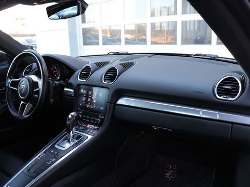 Used 2017 Porsche 718 Cayman image 13