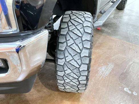 Used 2017 Ford F250 Lariat w/ Lariat Ultimate Package image 23