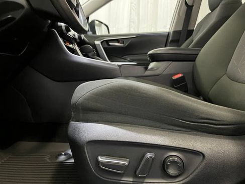 Certified 2025 Toyota RAV4 XLE AWD/4WD image 13