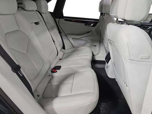 New 2026 Porsche Macan image 26
