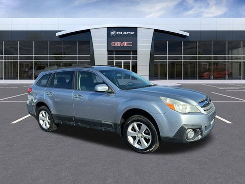 Used 2013 Subaru Outback 2.5i Premium w/ Popular Pkg 1A image 7