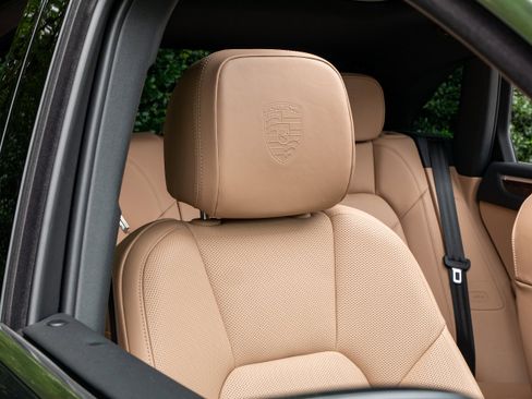 Used 2024 Porsche Macan S image 34