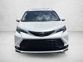 Certified 2026 Toyota Sienna XLE FWD video 2