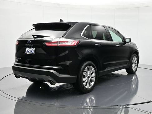 Used 2024 Ford Edge Titanium image 6