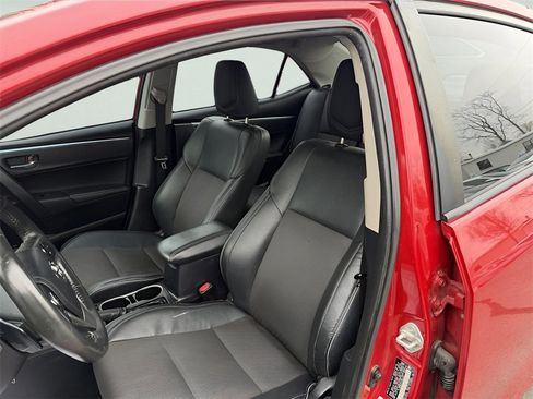 Used 2014 Toyota Corolla S image 16