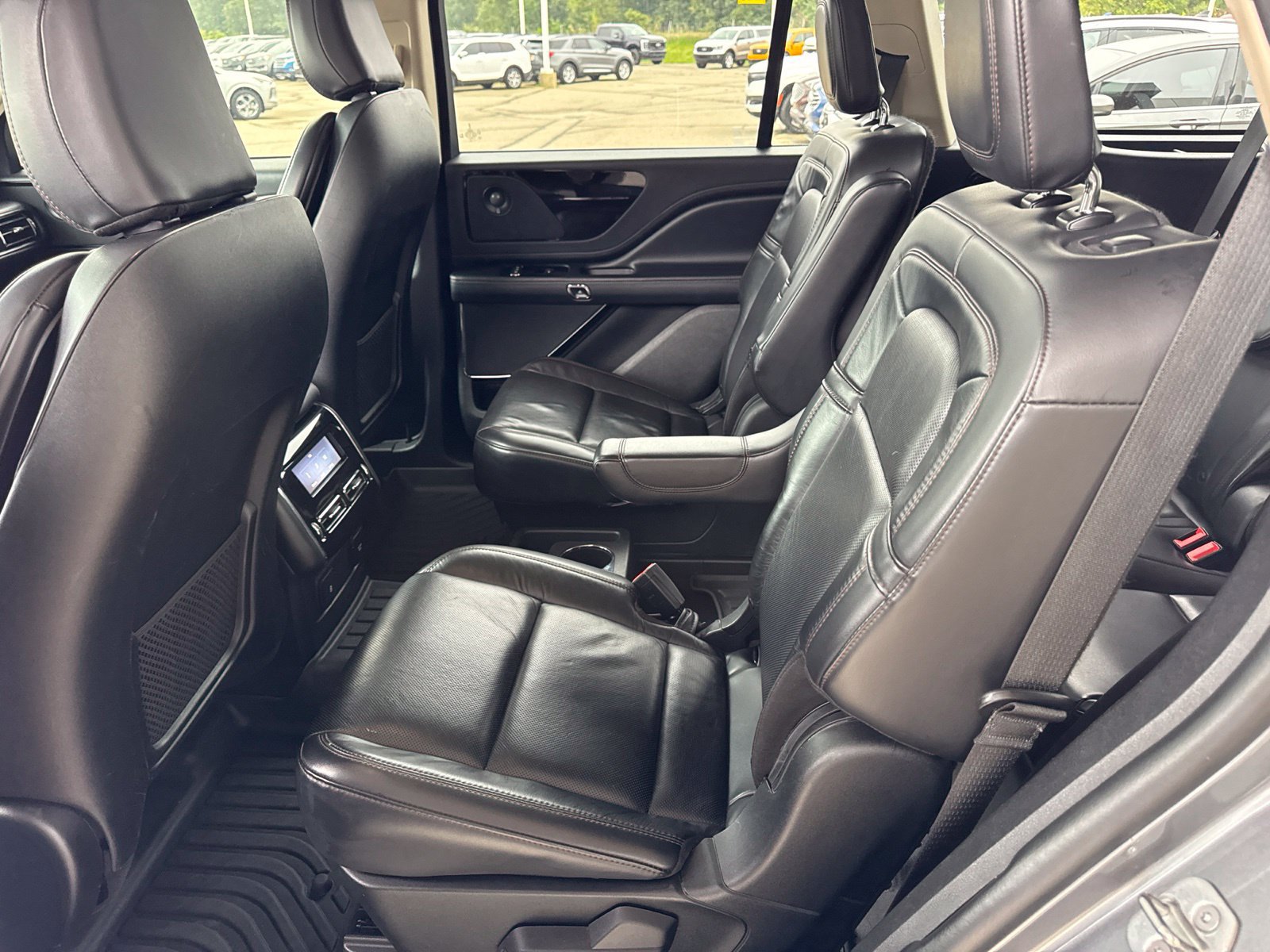 Used 2021 Lincoln Aviator Reserve AWD/4WD image 31