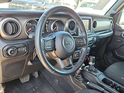 Used 2021 Jeep Wrangler Sport AWD/4WD image 18