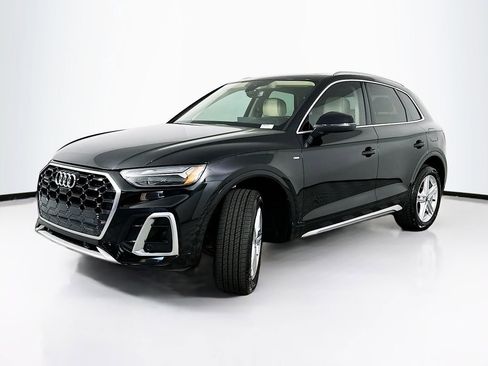 Used 2024 Audi Q5 e Premium Plus AWD/4WD image 2