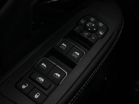 New 2026 RAM 3500 Limited AWD/4WD image 18