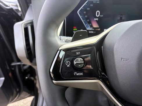 Used 2025 BMW X3 xDrive30i w/ Premium Package image 16