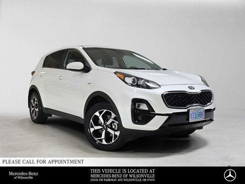 Used 2022 Kia Sportage LX AWD/4WD image 1